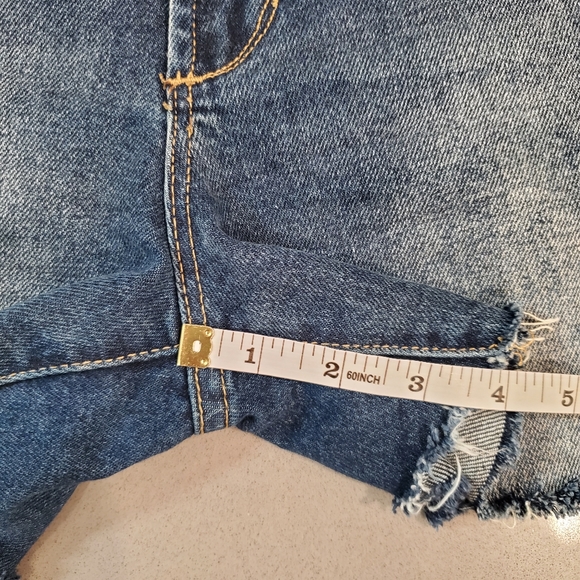 Articles of Society Dark Wash Denim Cutoff Shorts Size 25 - Picture 8 of 10